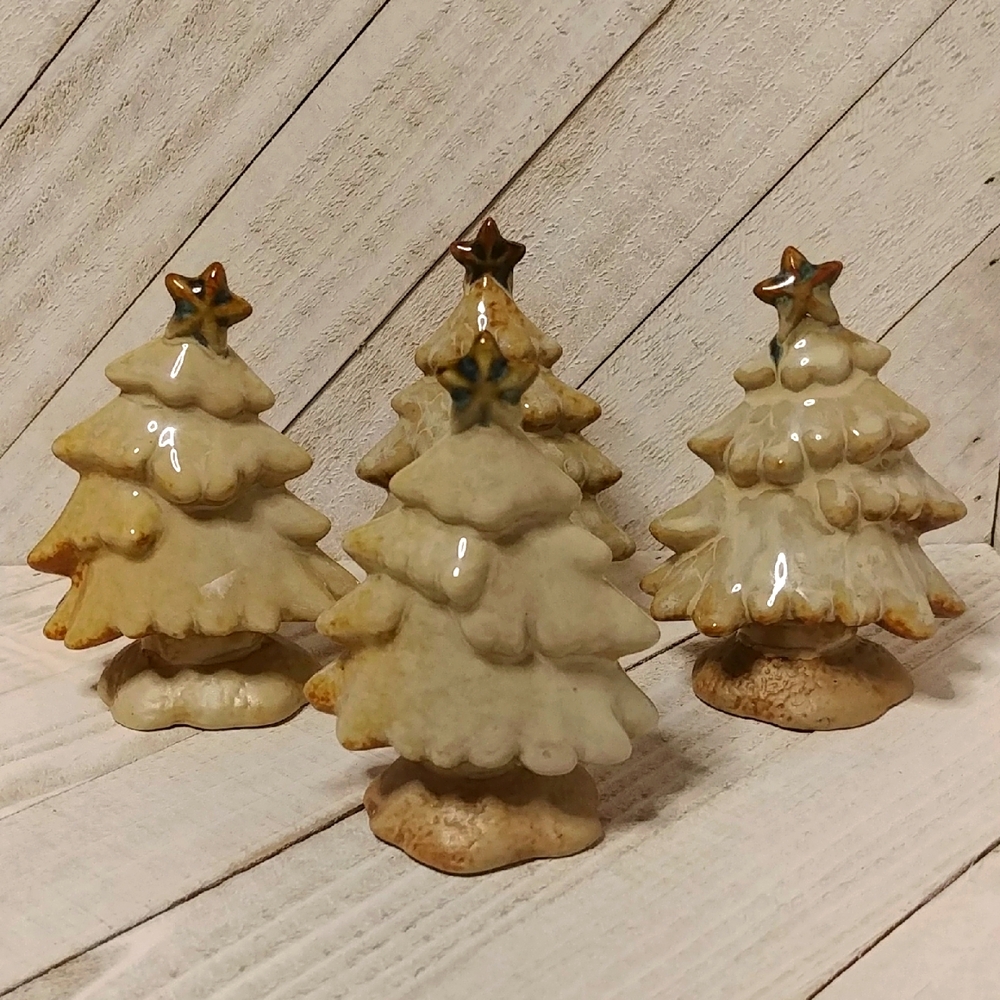 Set Of 4 Stoneware Ceramic Glazed Christmas Trees